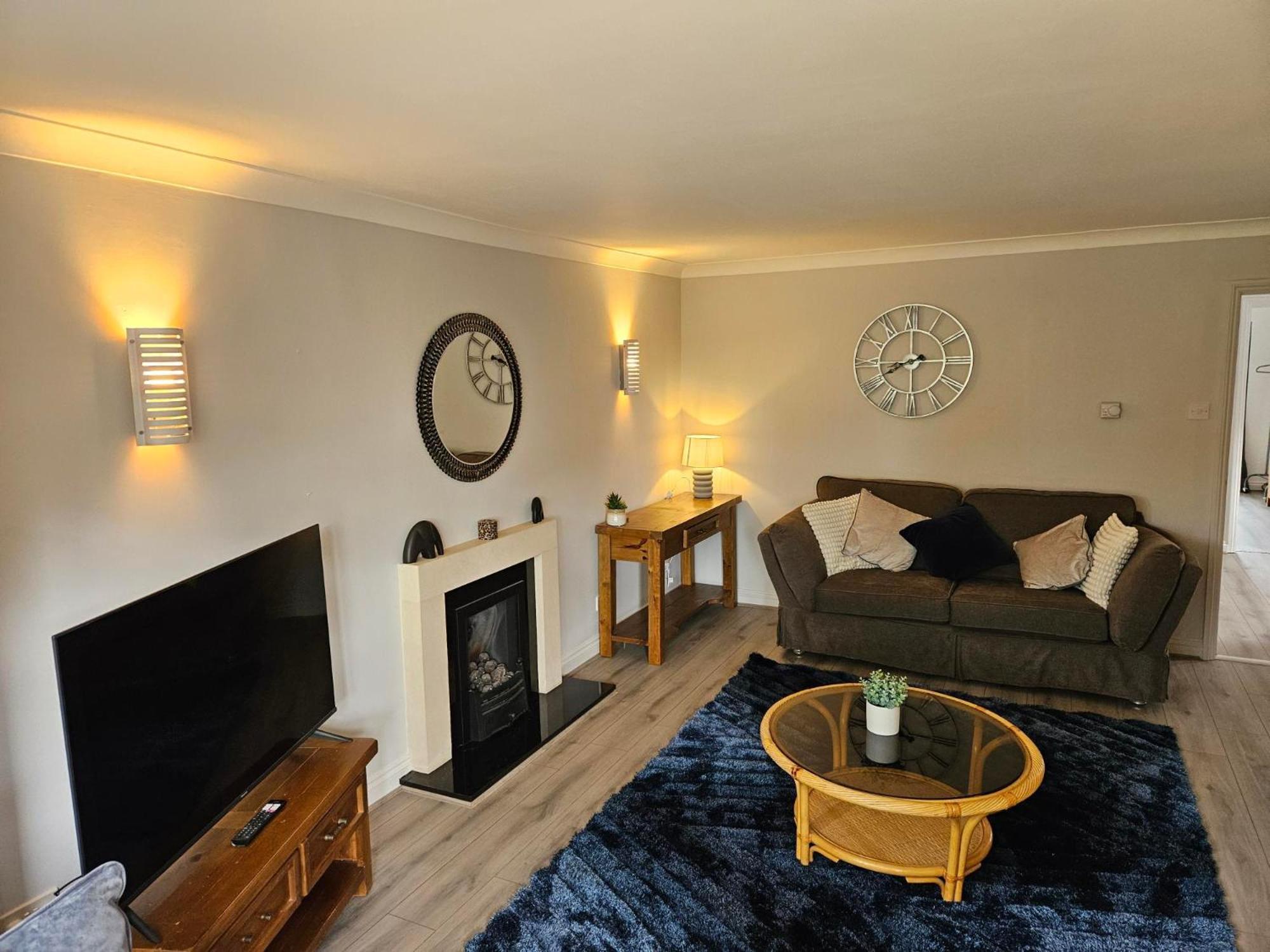 Redcot Gardens 4 Bed Contractor Familt With Parking Дом отдыха Стамфорд