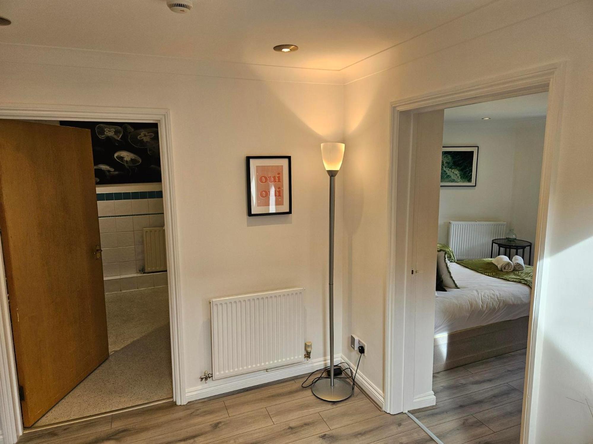 Redcot Gardens 4 Bed Contractor Familt With Parking Holiday home Stamford