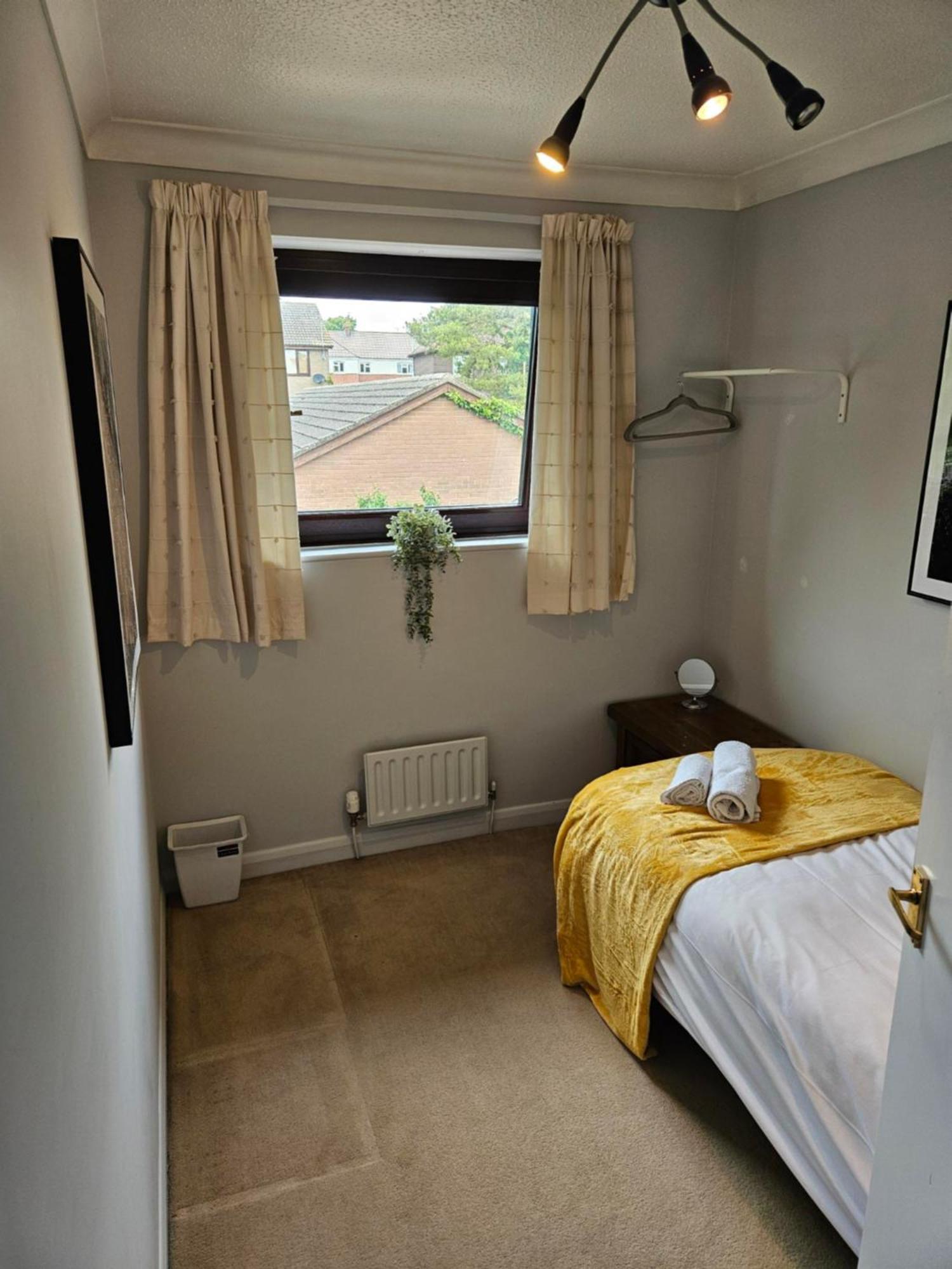 Holiday home Redcot Gardens 4 Bed Contractor Familt With Parking Stamford